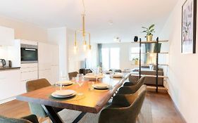 -Zentrale Wohnung-Balkon-Desingerkueche-
